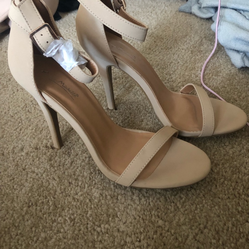 Brand new nude heels
